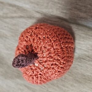 Small Crochet Pumpkin